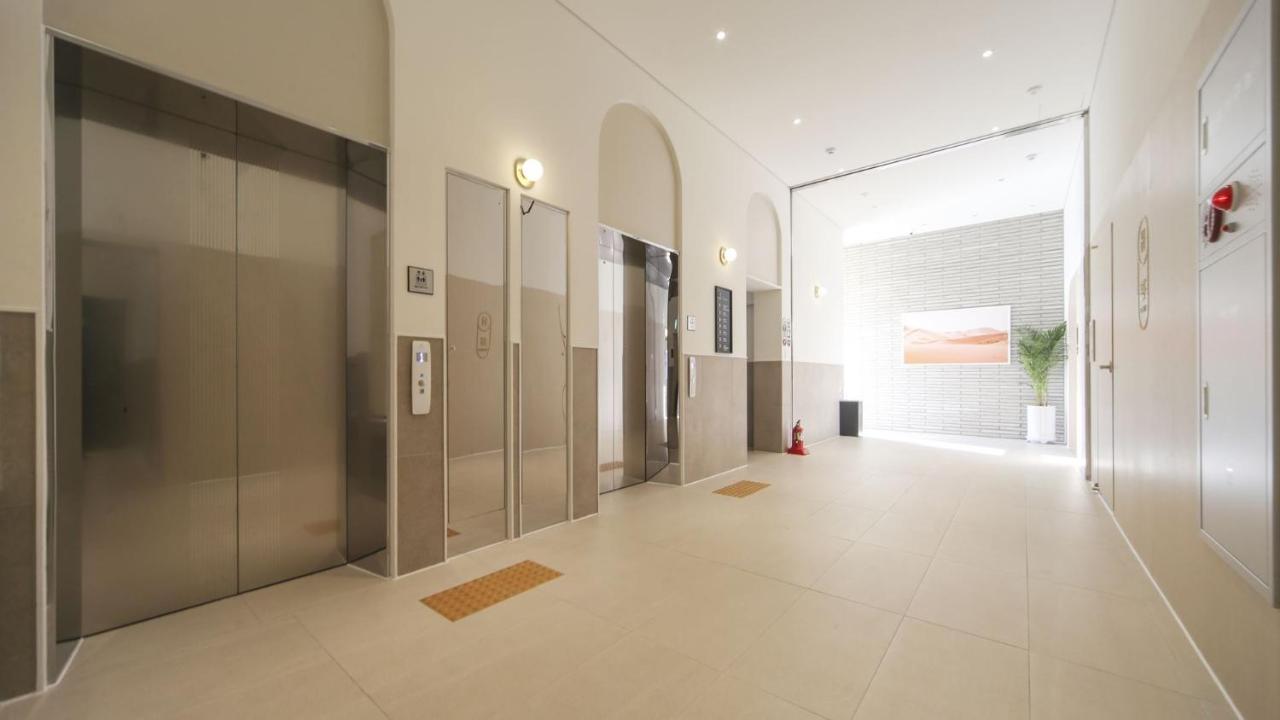 Hermon Hotel Gimhae Bagian luar foto